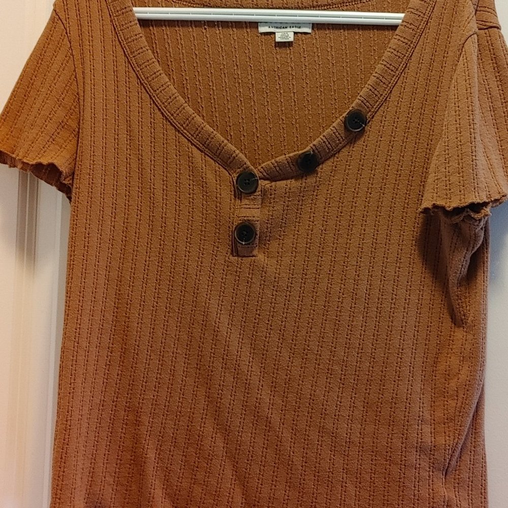 Button Asymmetric Crop Top